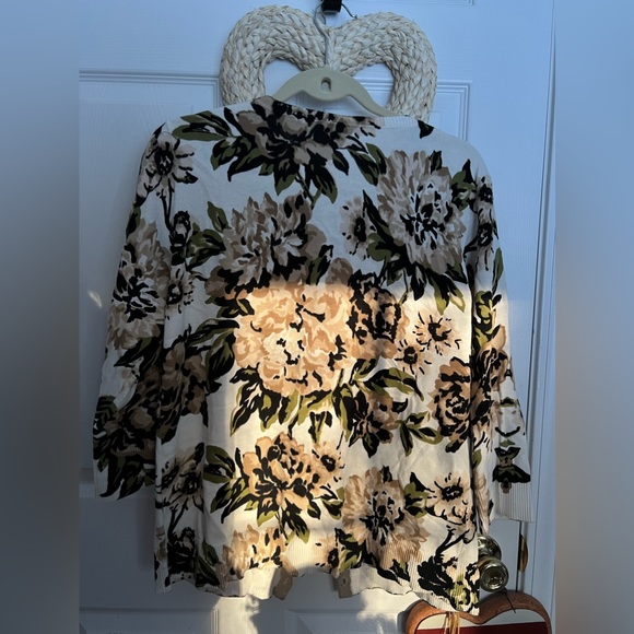 Isaac Mizrahi sweater worn once size large - Picture 11 of 12